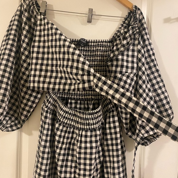 Paper and Heart Dress - Picture 3 of 4